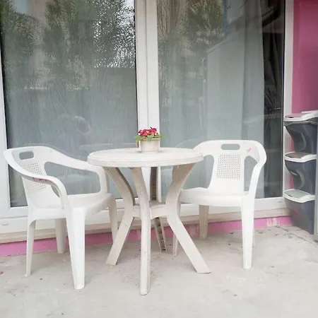 La Casina Di Chiara Ραβένα